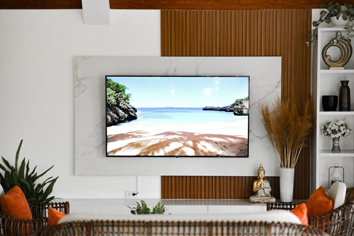 Redwood Cabin Bolinao エクステリア 写真