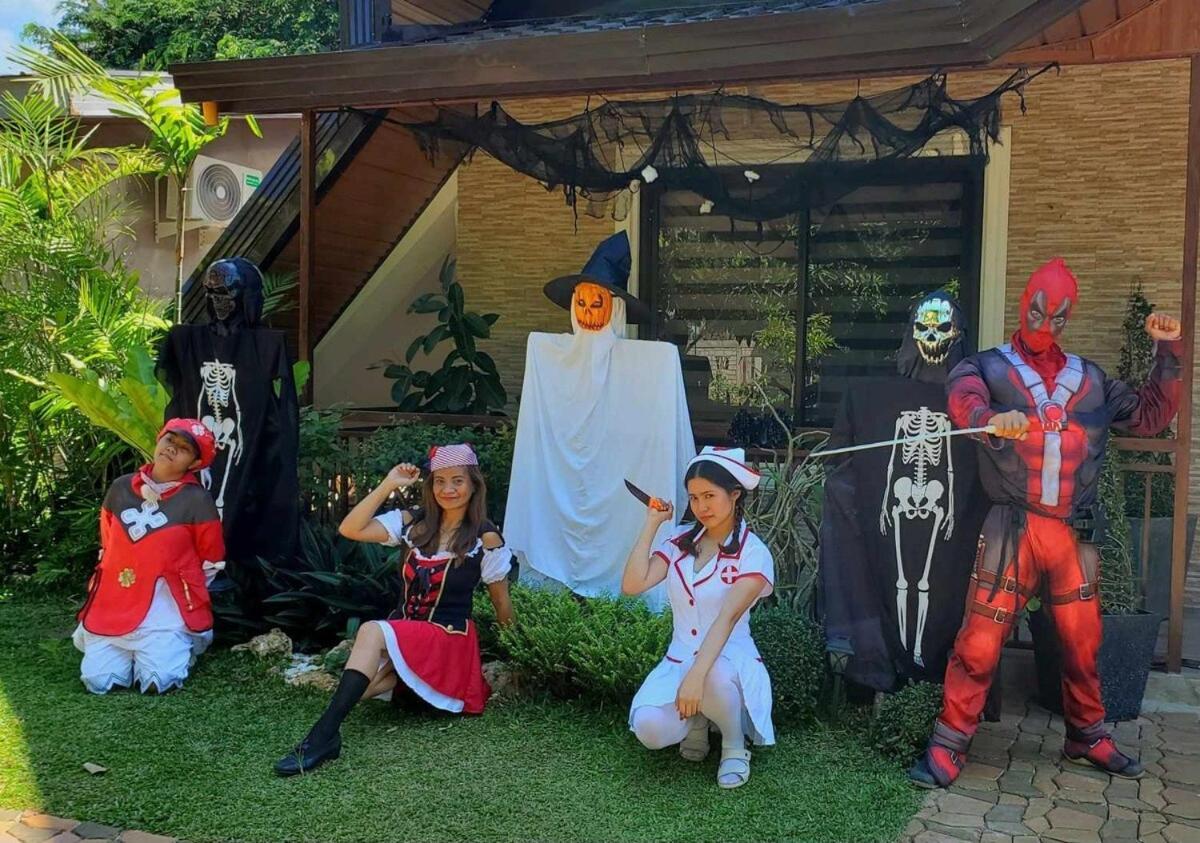 Redwood Cabin Bolinao エクステリア 写真