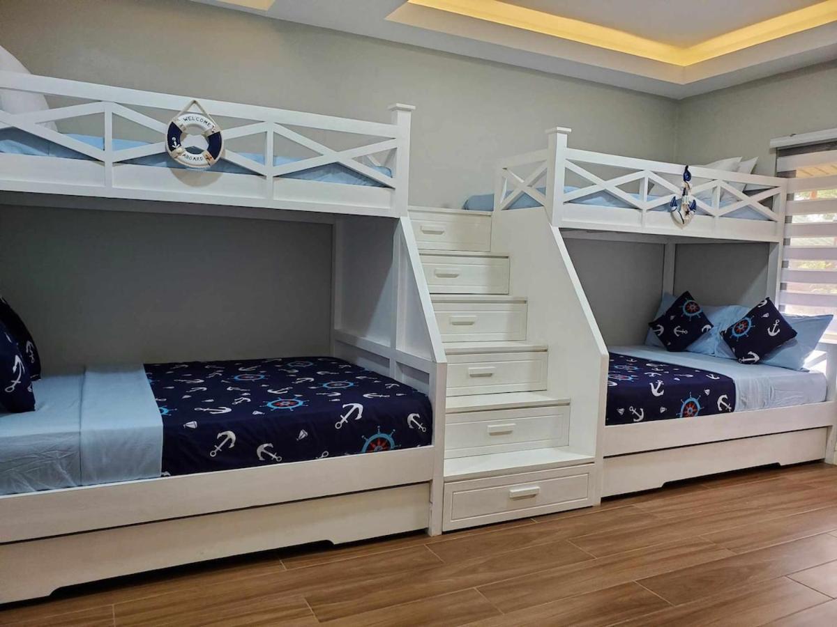 Redwood Cabin Bolinao エクステリア 写真