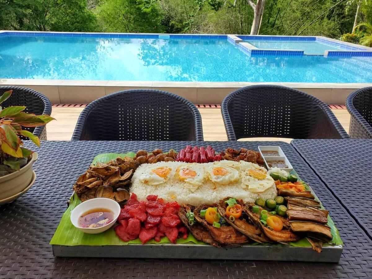 Redwood Cabin Bolinao エクステリア 写真